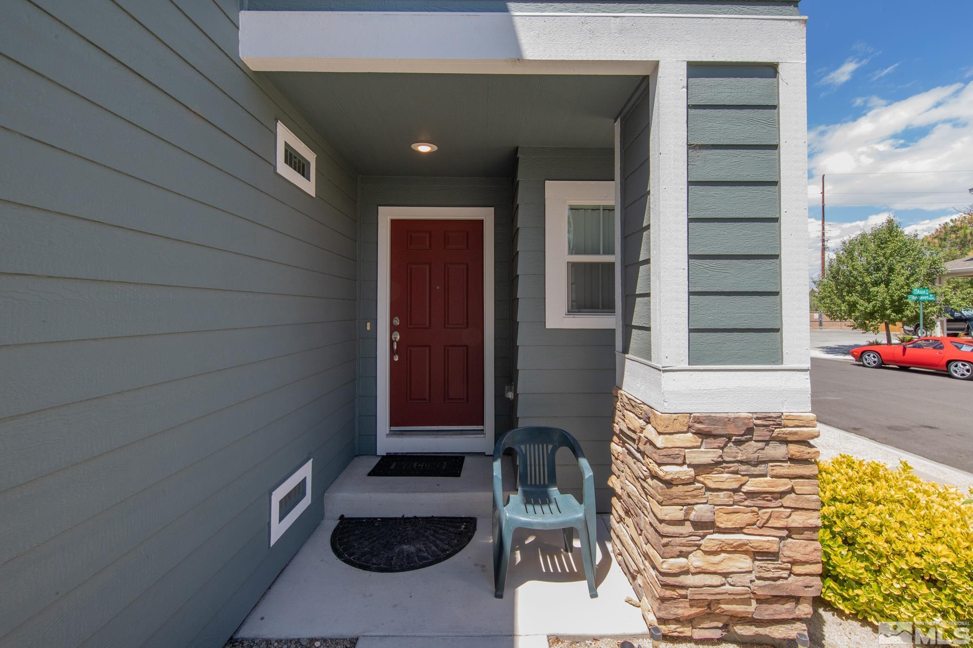2105 Stanhope Lane Reno, NV 89502 - Photo 2 of 27 Photo 2