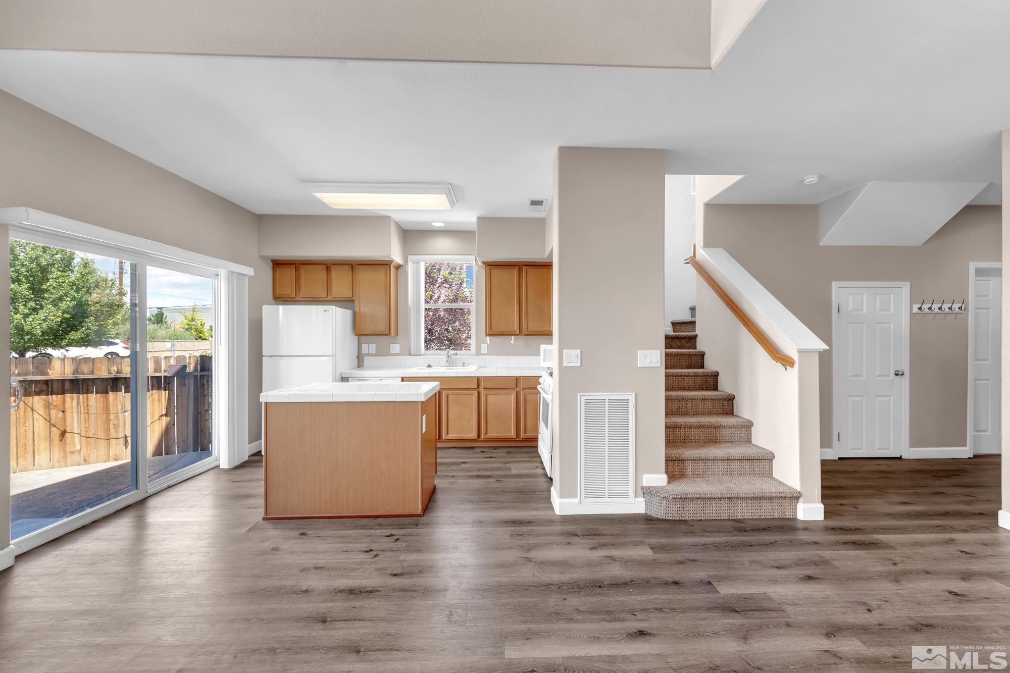 2105 Stanhope Lane Reno, NV 89502 - Photo 10 of 27 Photo 10