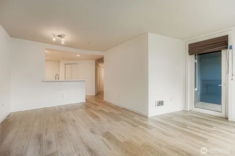 $415,000 | 2607 Western Avenue, Unit 612, Seattle, WA 98121