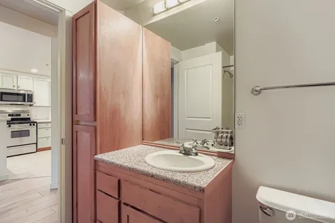 $415,000 | 2607 Western Avenue, Unit 612, Seattle, WA 98121