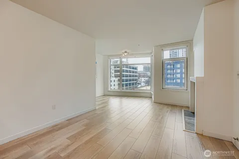 $415,000 | 2607 Western Avenue, Unit 612, Seattle, WA 98121