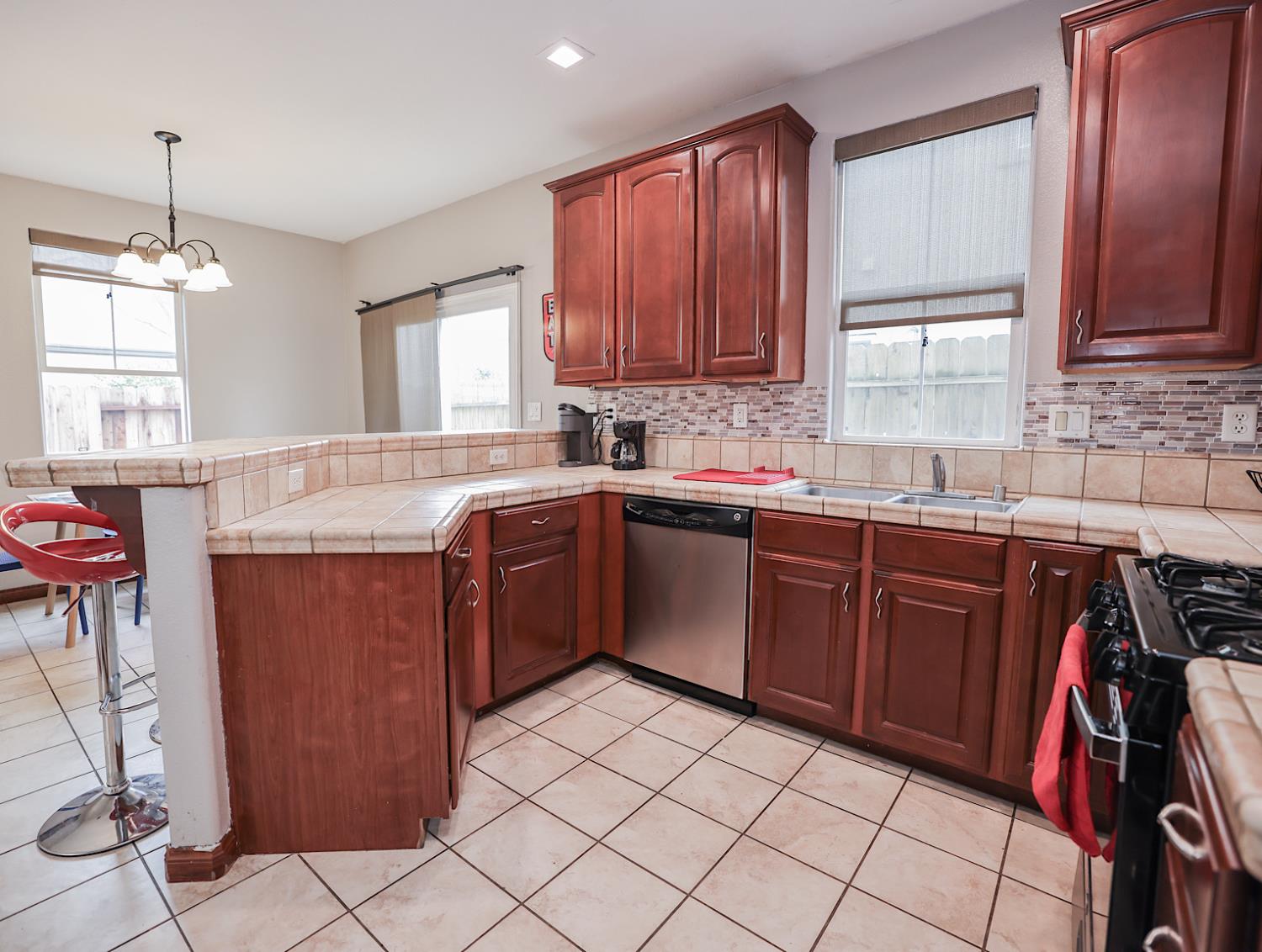 1931 Spoonbill Road West Sacramento, CA 95691 - Photo 10 of 31