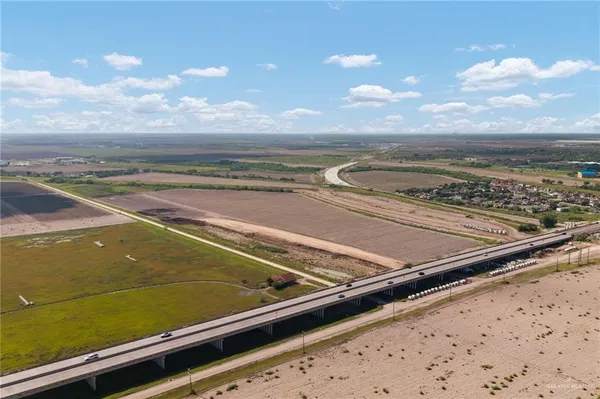 a view of an outdoor space