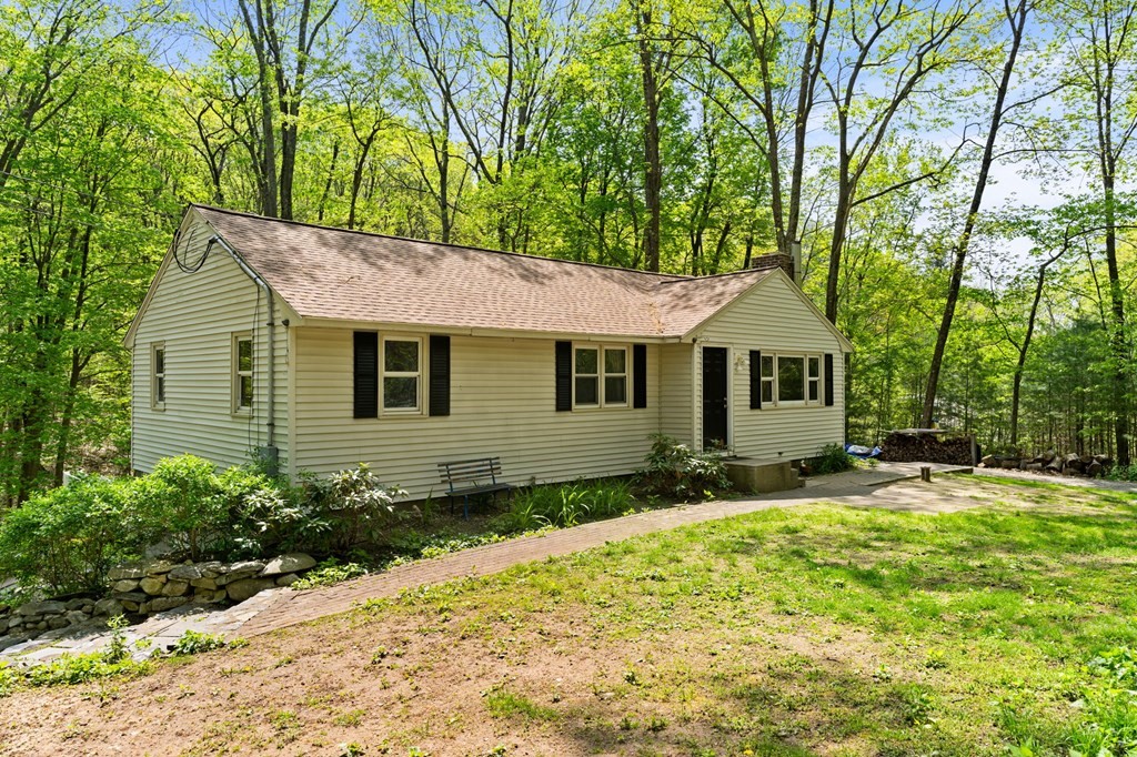 360 Long Hill Road Bolton, MA 01740 - Photo 3 of 22 Gallery Image 3