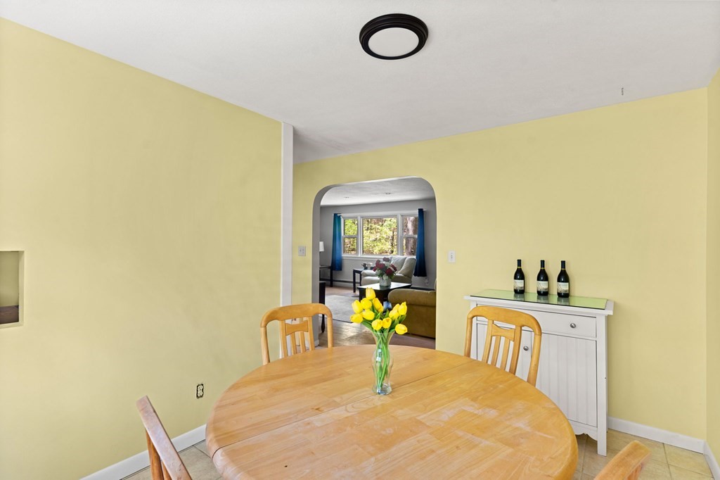 360 Long Hill Road Bolton, MA 01740 - Photo 10 of 22 Gallery Image 10