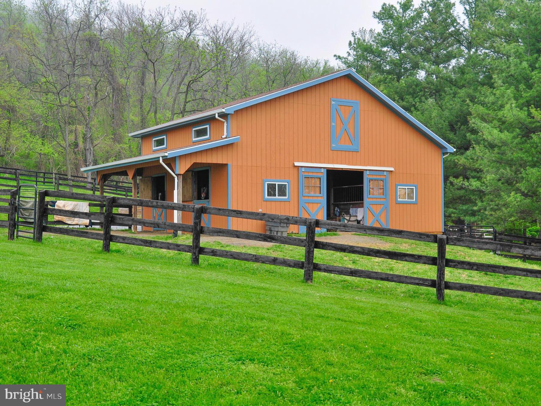 19971 Ridgeside Road Bluemont, VA 20135 - Photo 16 of 30 24 x 32 barn w/3 stalls,hay loft,heated tack room