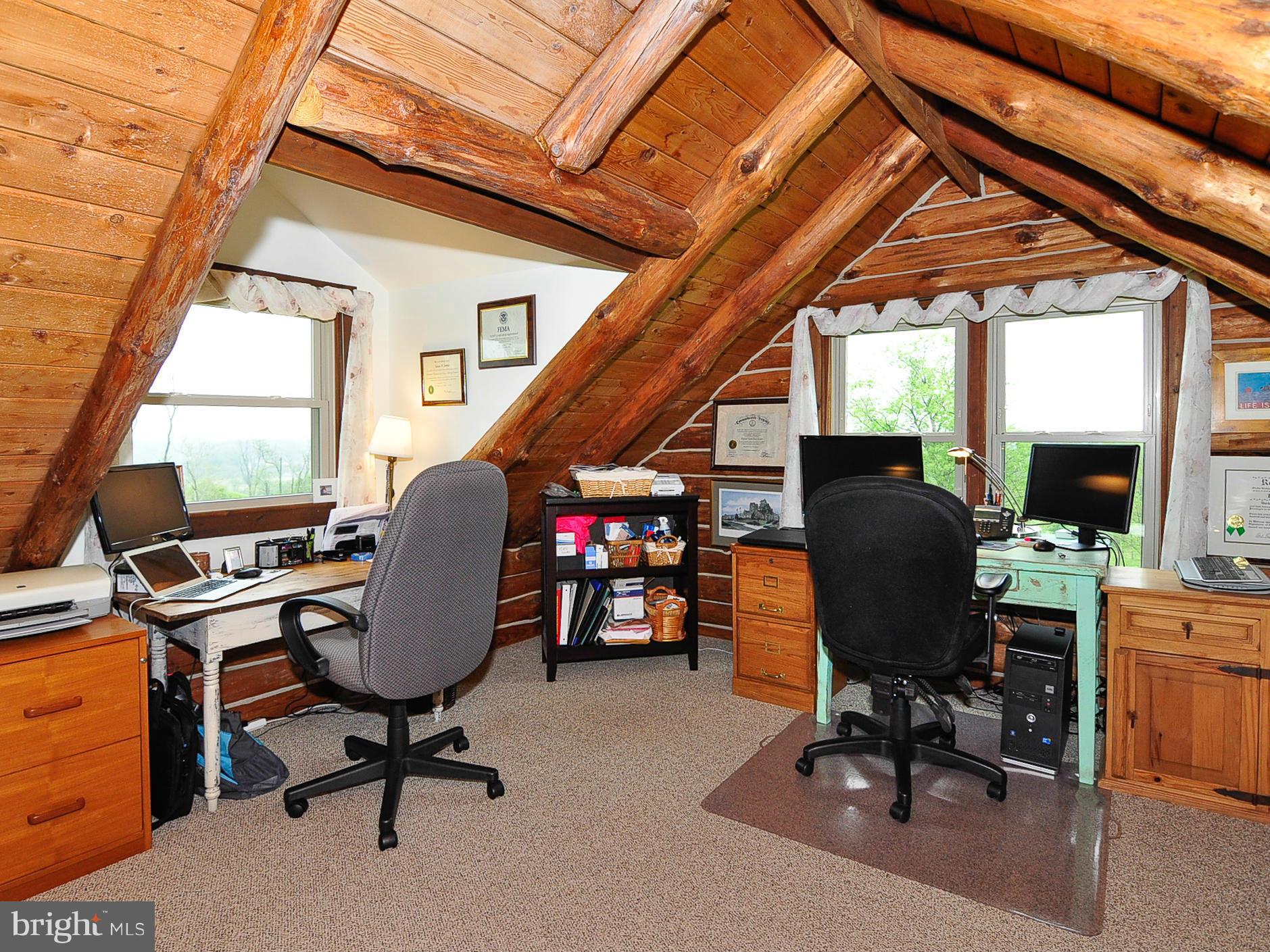 19971 Ridgeside Road Bluemont, VA 20135 - Photo 10 of 30 Huge loft...could be bedroom, office, playroom