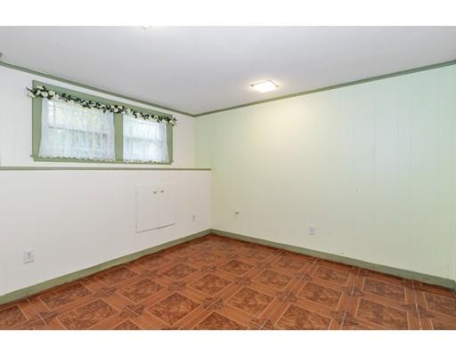 58 Oakvale Road Framingham, MA 01701 - Photo 21 of 30 a view of an empty room