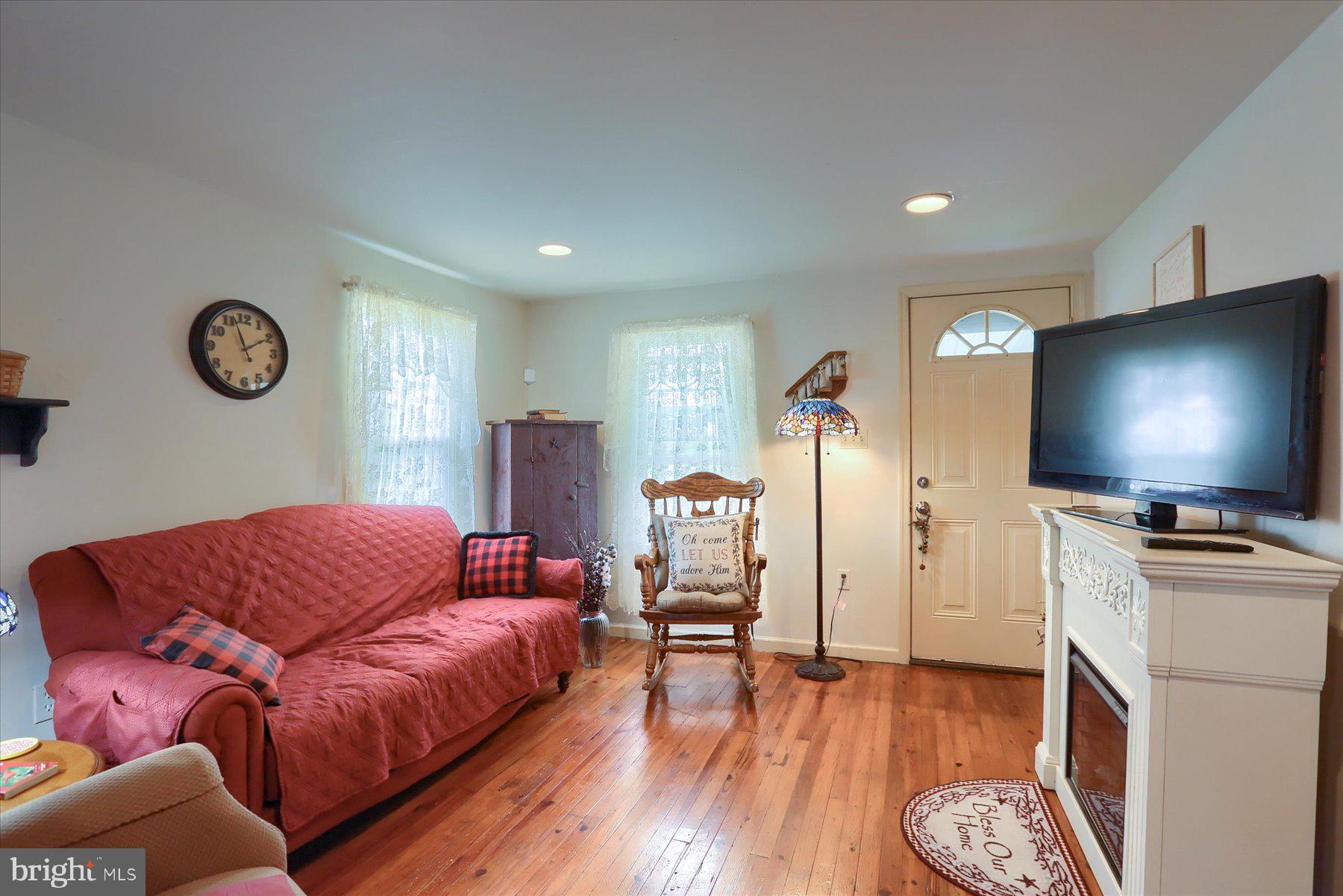 20 Springvale Road Red Lion, PA 17356 - Photo 7 of 29