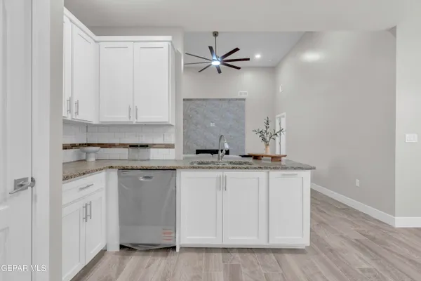 $314,500 | 605 San Carlos Court, Clint, TX 79836