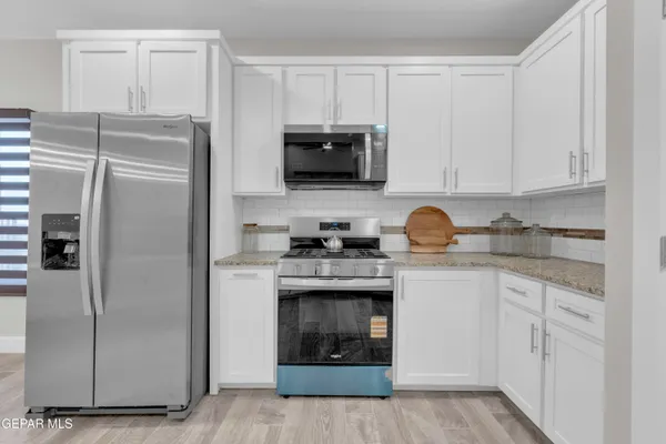 $314,500 | 605 San Carlos Court, Clint, TX 79836