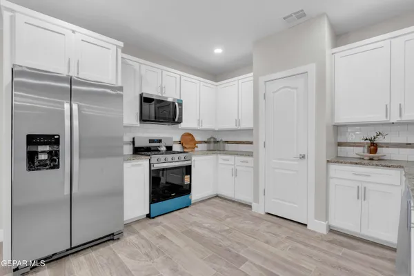 $314,500 | 605 San Carlos Court, Clint, TX 79836