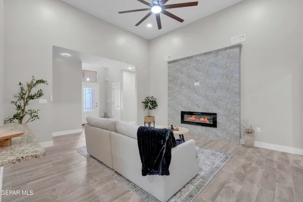 $314,500 | 605 San Carlos Court, Clint, TX 79836