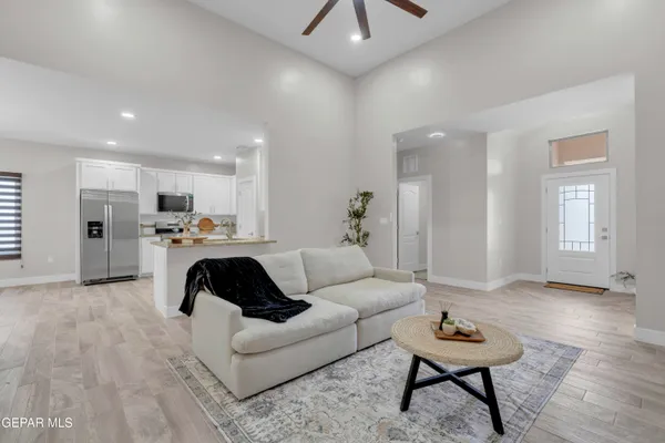 $314,500 | 605 San Carlos Court, Clint, TX 79836