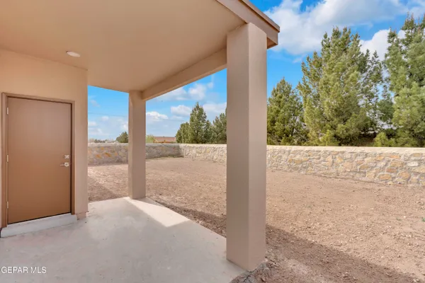 $314,500 | 605 San Carlos Court, Clint, TX 79836