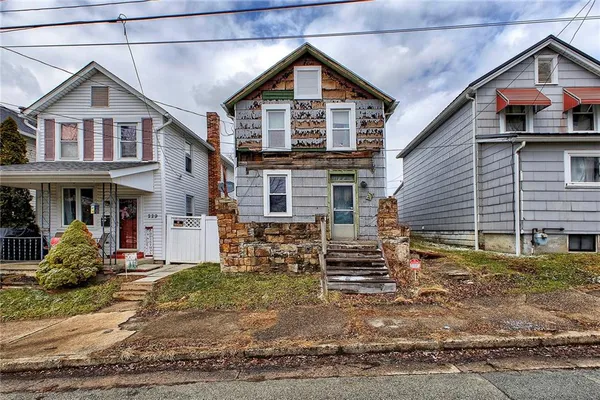 $44,900 | 227 Ave A, Latrobe, PA 15650