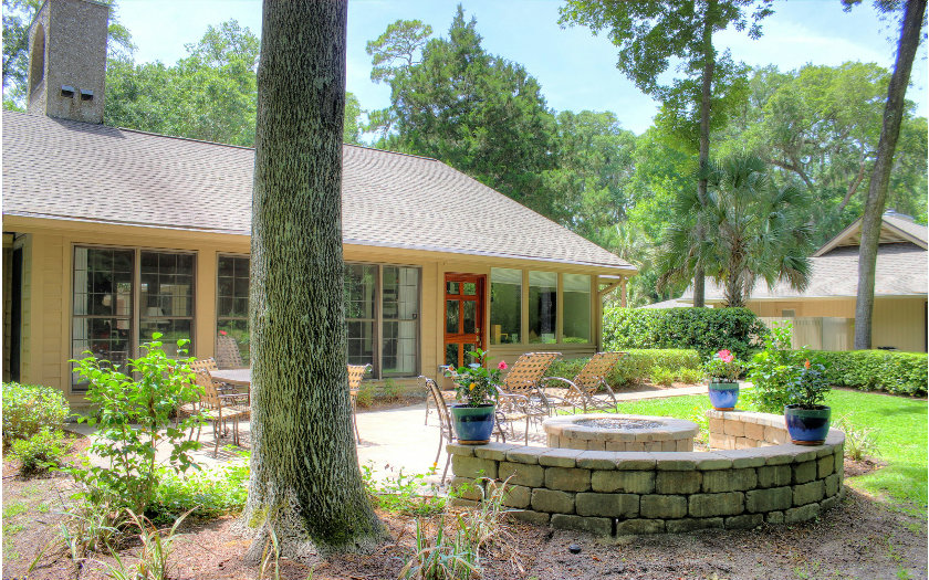 10 Willow Pond Road Fernandina Beach, FL 32034 - Photo 14 of 24 a front view of a house with sitting area