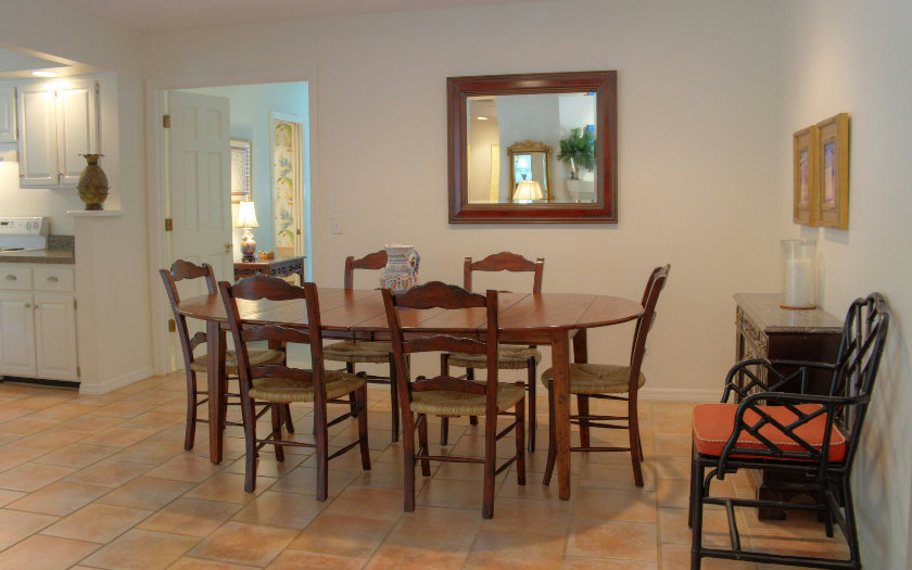 10 Willow Pond Road Fernandina Beach, FL 32034 - Photo 8 of 24 a view of a dining room with furniture