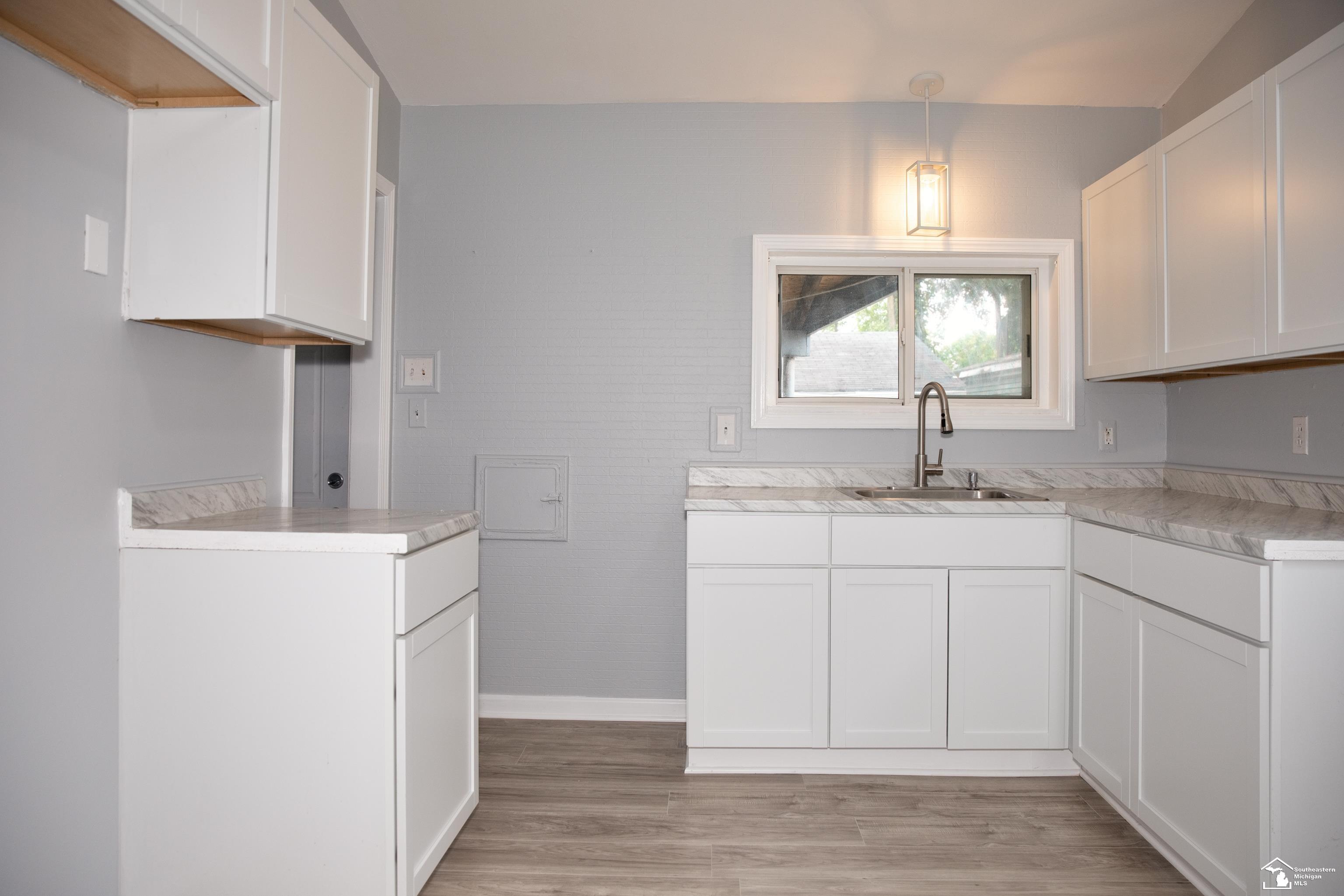 19278 Berg Road Detroit, MI 48219 - Photo 7 of 36 Gallery Image 7