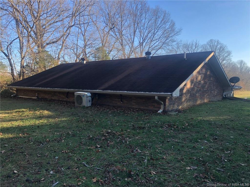 810 Lake Road Southwest Corydon, IN 47112 - Photo 3 of 20