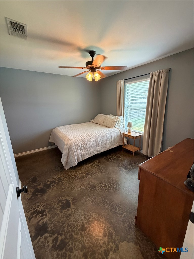 69 East Grouse Road Victoria, TX 77905 - Photo 8 of 28