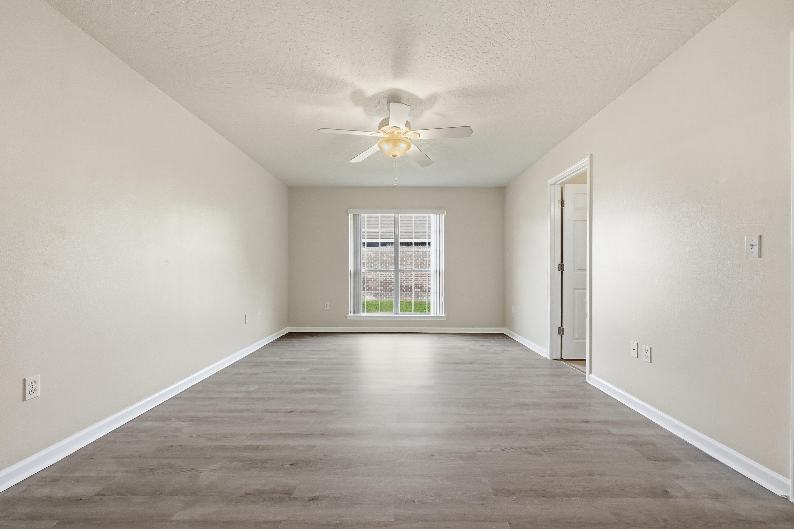 2273 Lewis Street Crestview, FL 32536 - Photo 15 of 34 Master Bedroom