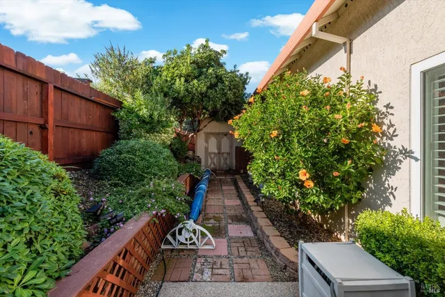 $850,000 | 736 Dellwood Court, Vacaville, CA 95688