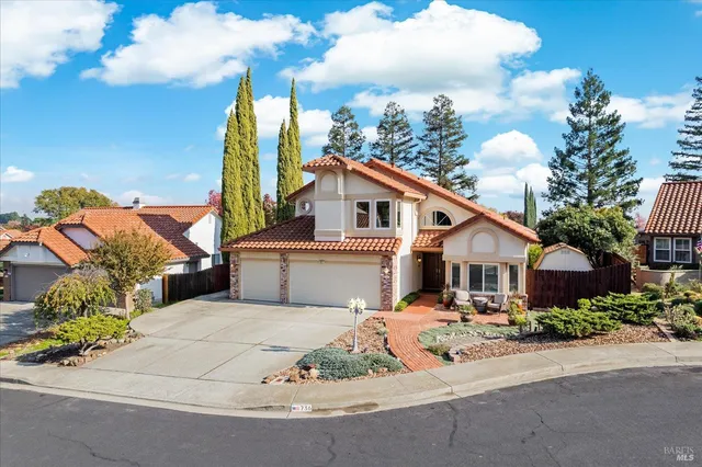 $850,000 | 736 Dellwood Court, Vacaville, CA 95688