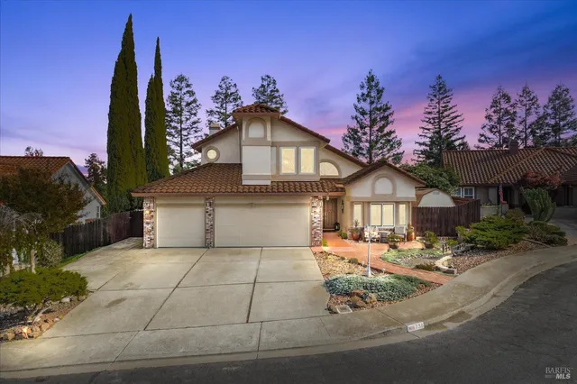 $850,000 | 736 Dellwood Court, Vacaville, CA 95688