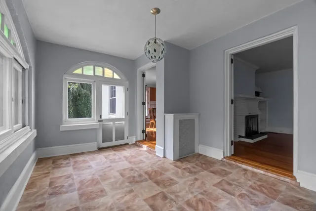 $924,900 | 845 Ocean Avenue, New London, CT 06320