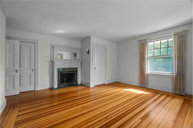 $924,900 | 845 Ocean Avenue, New London, CT 06320