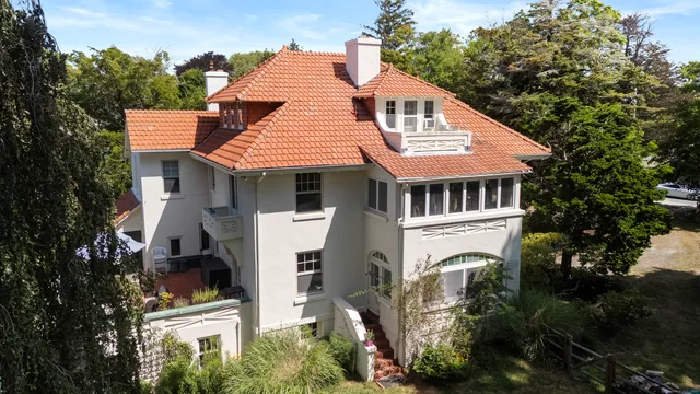 $924,900 | 845 Ocean Avenue, New London, CT 06320