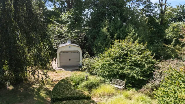 $924,900 | 845 Ocean Avenue, New London, CT 06320