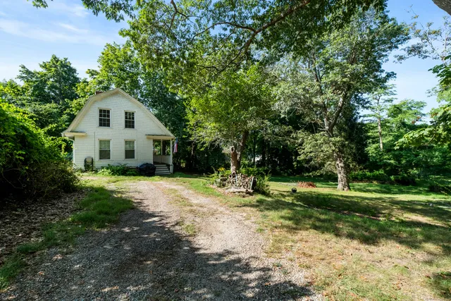 $924,900 | 845 Ocean Avenue, New London, CT 06320