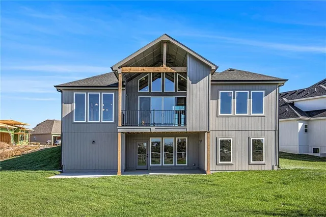 $879,900 | 12511 West 183rd Terrace, Overland Park, KS 66013