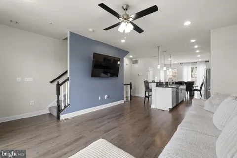 $420,000 | 11279 St Luke Drive, White Plains, MD 20695