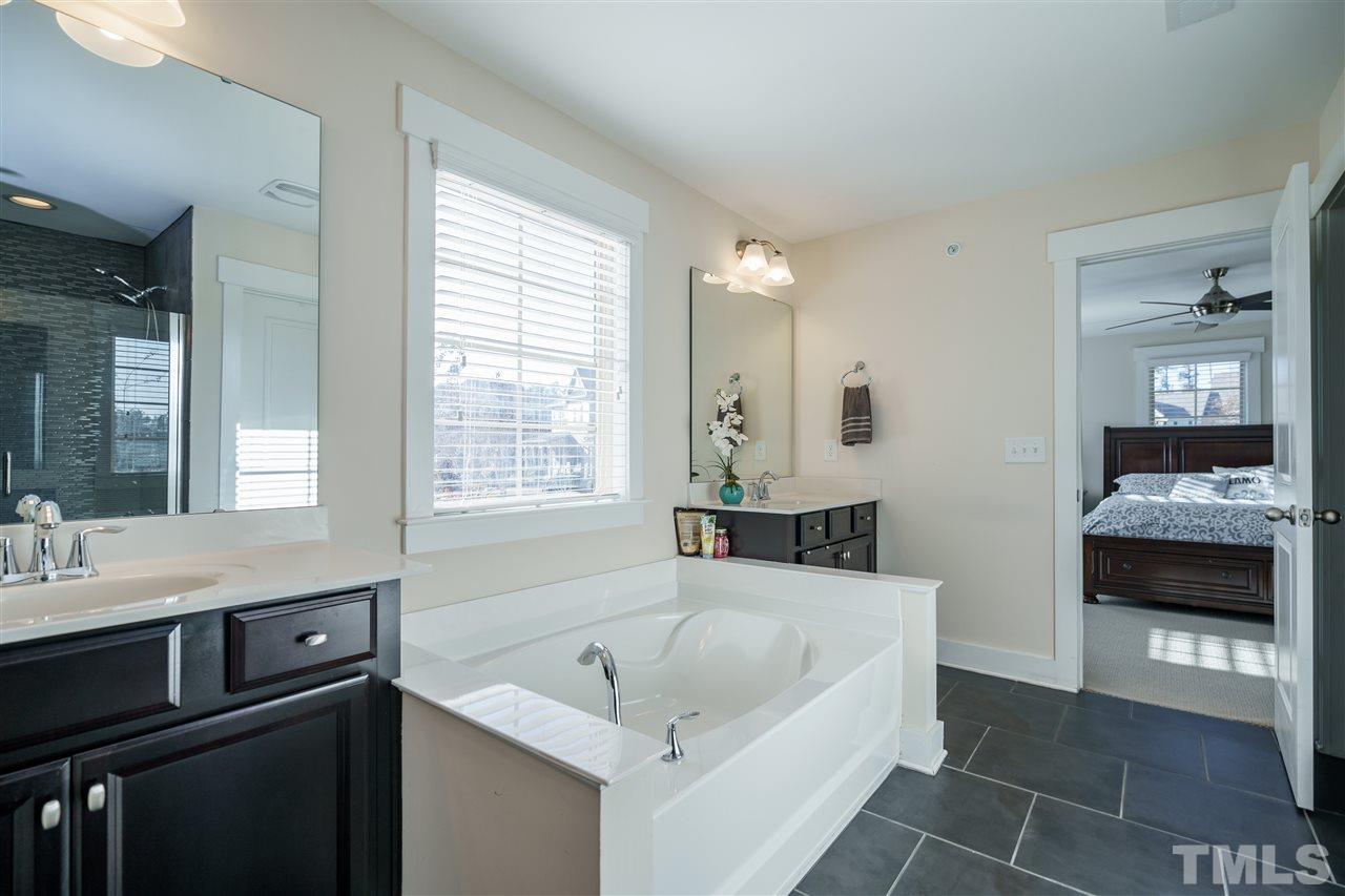 9207 Torre Del Oro Place Raleigh, NC 27617 - Photo 23 of 29 Gallery Image 23