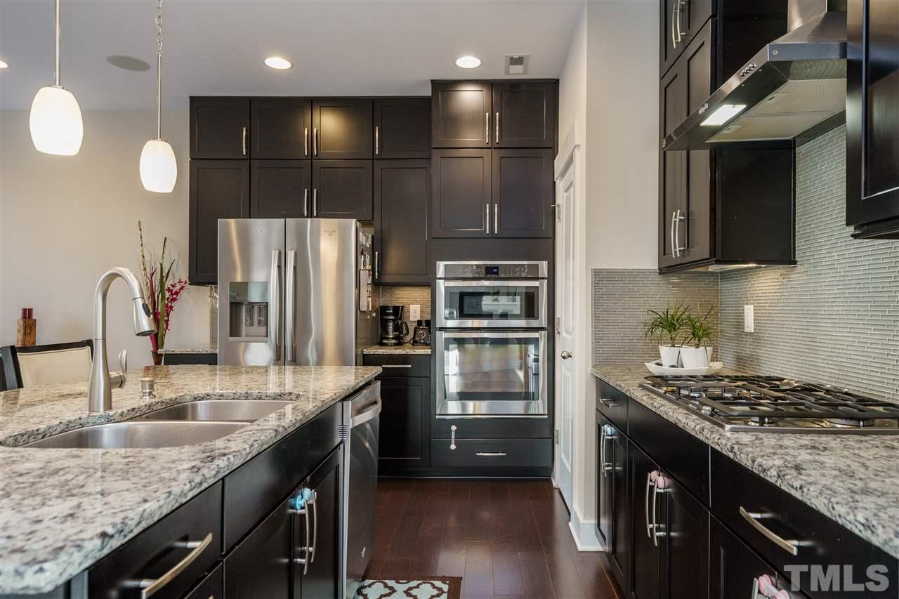 9207 Torre Del Oro Place Raleigh, NC 27617 - Photo 10 of 29 Gallery Image 10