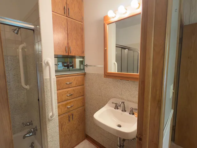 $1,750,000 | 9258 Highway 76, Neenah, WI 54956