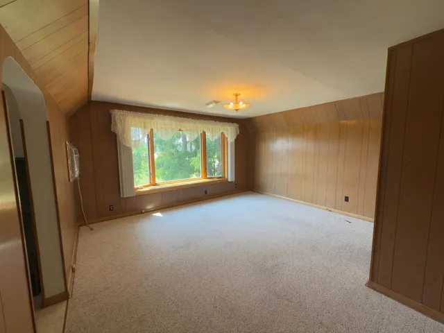 $1,750,000 | 9258 Highway 76, Neenah, WI 54956