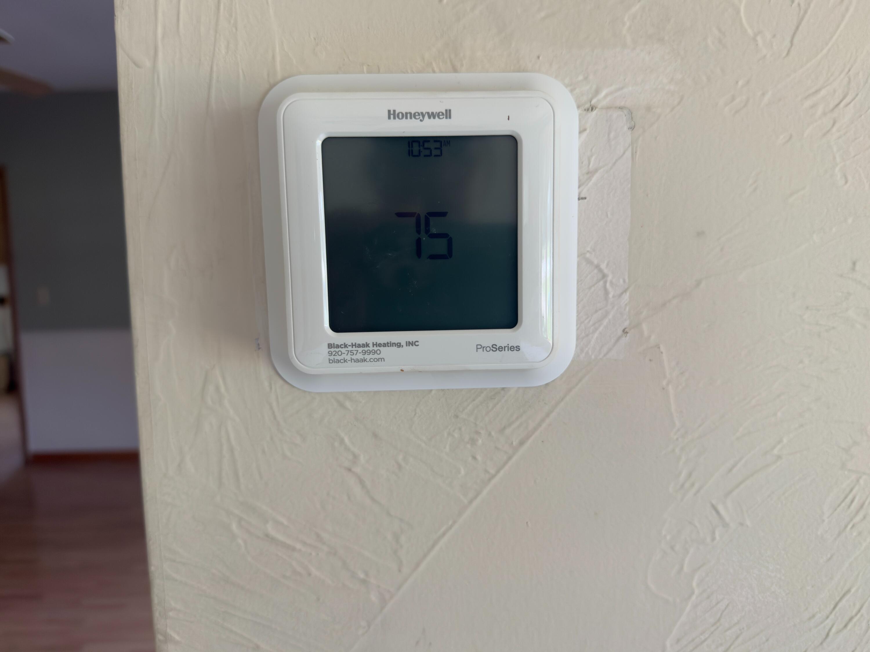 9258 Highway 76 Clayton, WI 54956 - Photo 39 of 83 Thermostat Up