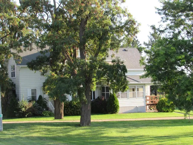 $1,750,000 | 9258 Highway 76, Neenah, WI 54956