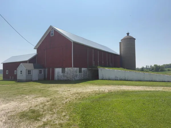 $1,750,000 | 9258 Highway 76, Clayton, WI 54956