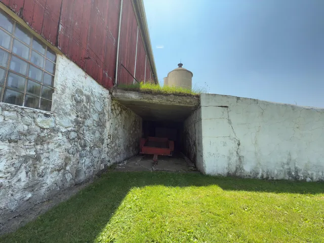 $1,750,000 | 9258 Highway 76, Neenah, WI 54956