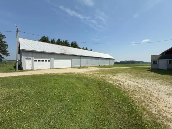 $1,750,000 | 9258 Highway 76, Clayton, WI 54956