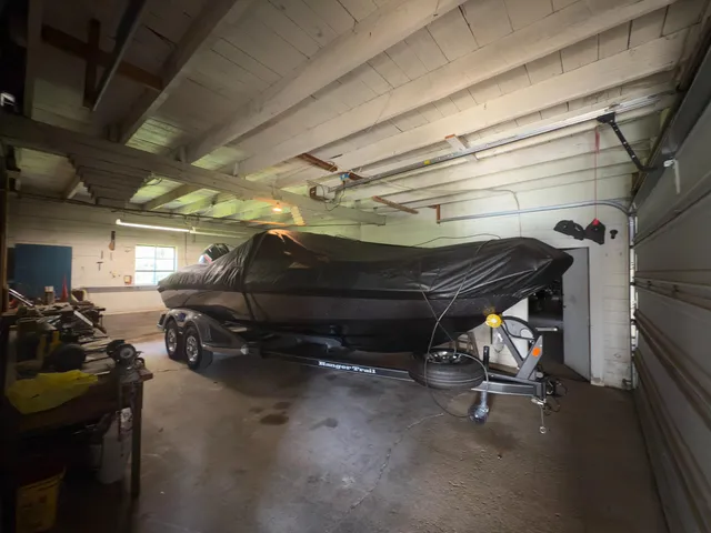 $1,750,000 | 9258 Highway 76, Neenah, WI 54956