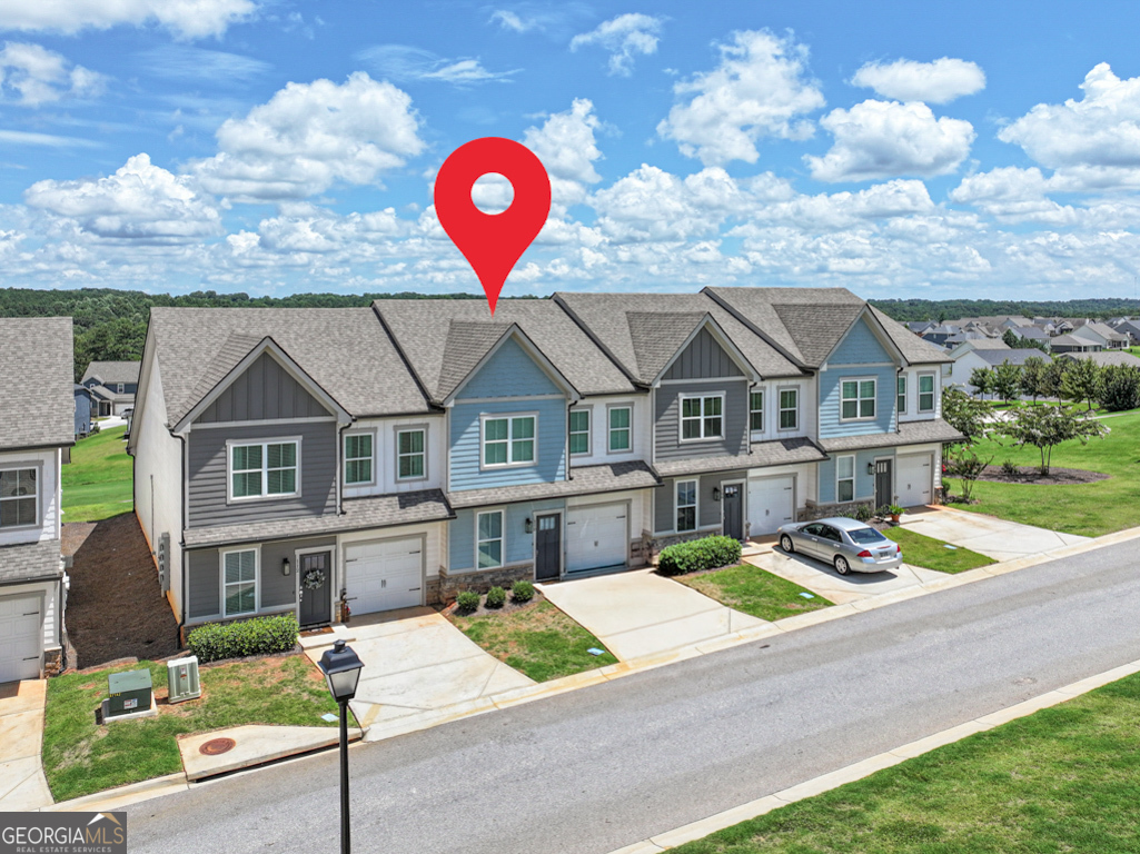 110 Magnolia Place Homer, GA 30547 - Photo 2 of 42 a front view of house with yard