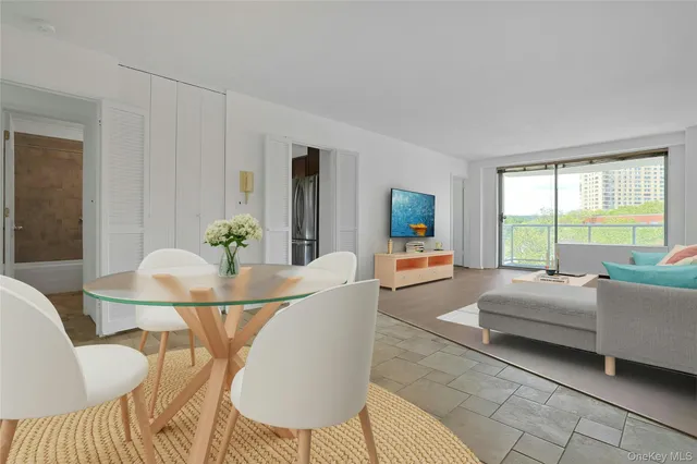 $325,000 | 3333 Henry Hudson Parkway, Unit 4M | Riverdale