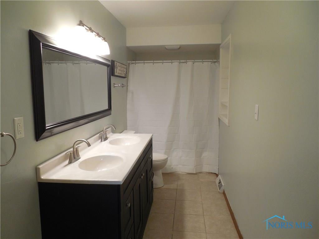 228 Rector Avenue Findlay, OH 45840 - Photo 7 of 18 Gallery Image 7