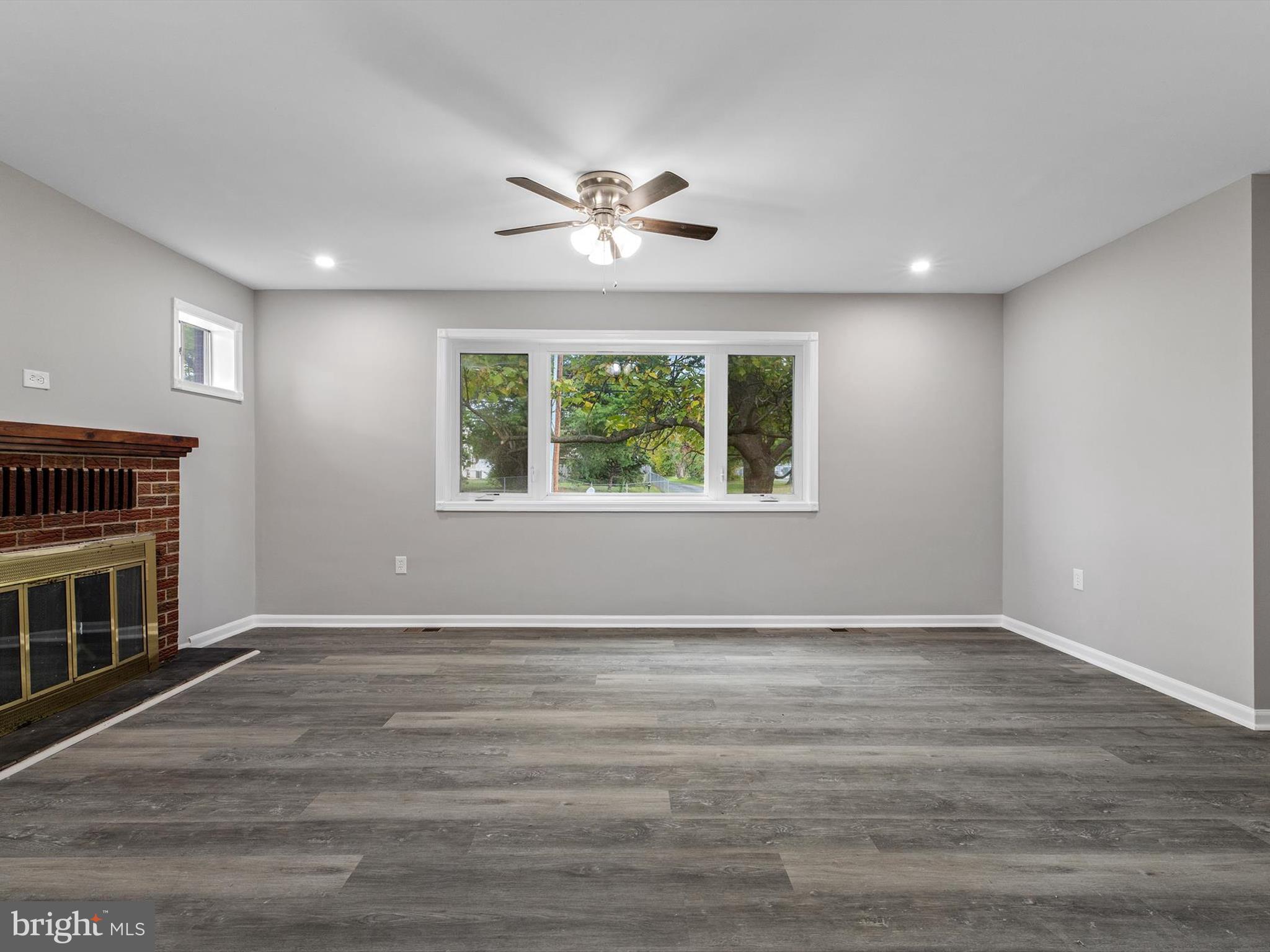 4211 North Point Road Baltimore, MD 21222 - Photo 7 of 40 Gallery Image 7
